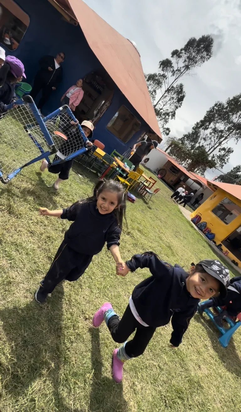 EcoAldeaGreenSchoolby JESSS_png